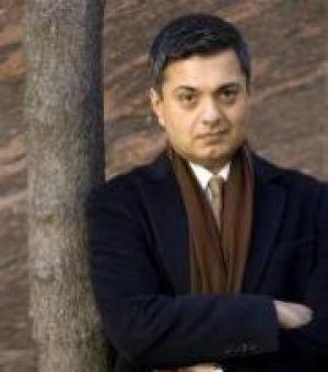 Portrait Photo of Faisal Devji